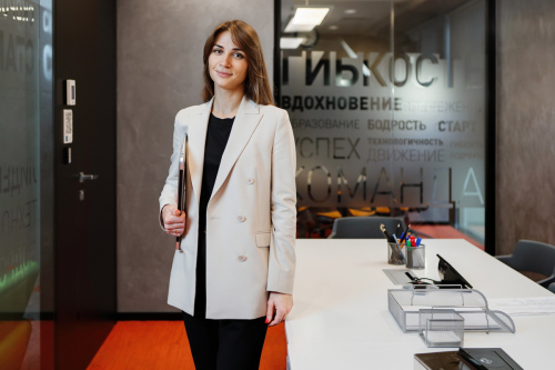 8 ДЕЛОВОЙ/БИЗНЕС ПОРТРЕТ